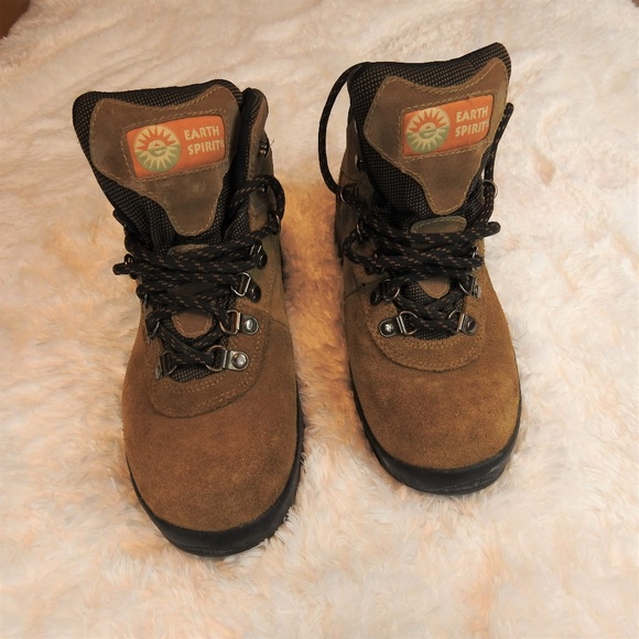 earth spirit boots size 6